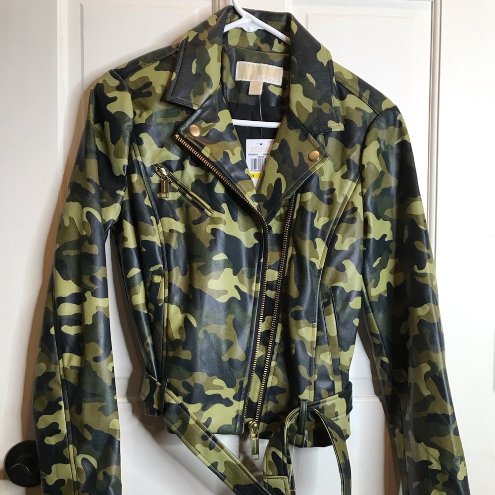 Very Nice Light Weight Jacket - image 8